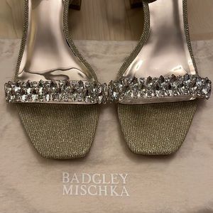Badgley Mischka size 10 gold/ivory